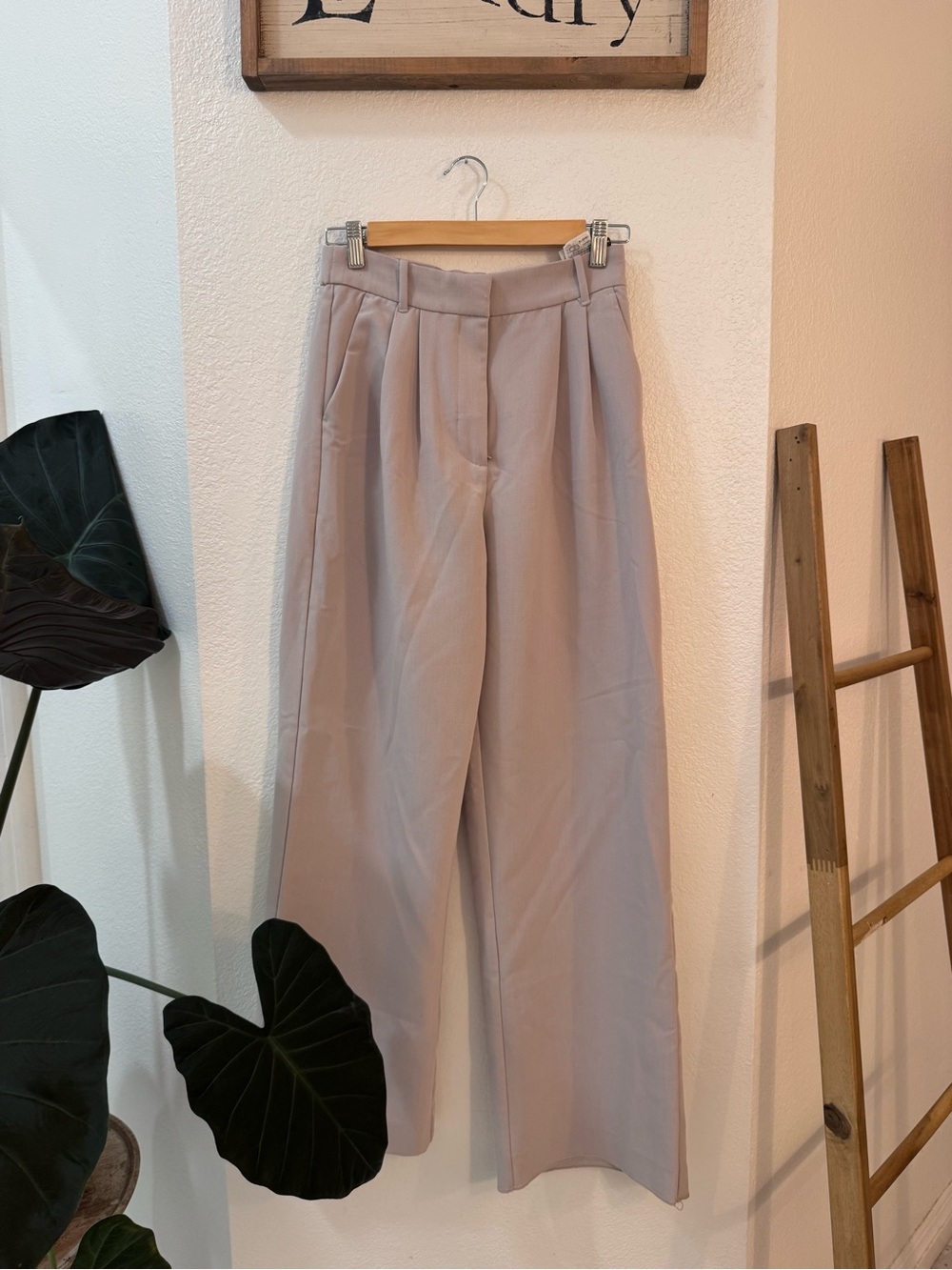 Abercrombie & Fitch Wide-Leg High-Waist Sloane Pants in Light Taupe